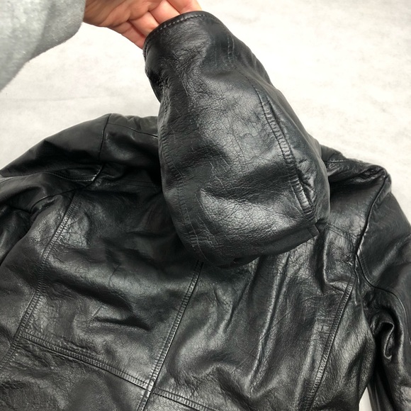 Wilson’s Leather Women’s Black Faux Fur Lined Coat - Picture 11 of 15